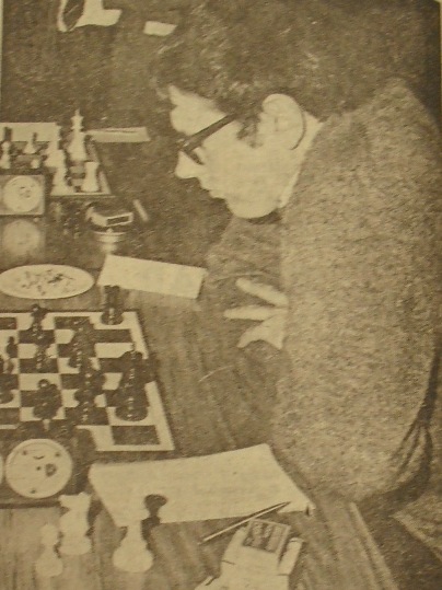 Hugh MacGrillen in play at the 1973 Irish Championship