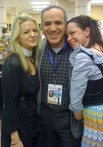 Khanty Mansiysk Olympiad - Úna O Boyle (right) with Gary Kasparov