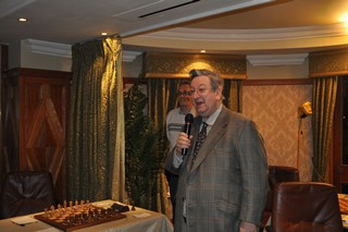 Raymond Keane OBE speaks at the opening cermony of the Bunratty Masters