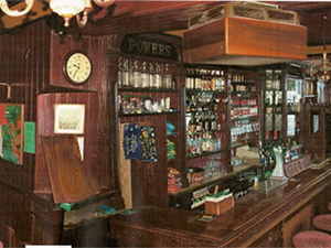 Smyth's Flathouse - Chess Venue