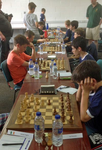 Glorney-Gilbert, Robinson Cup, last round, Scotland 2½-3½ Ireland (left): Padraig Hughes (orange shirt) and behind him Fiachra Scallan