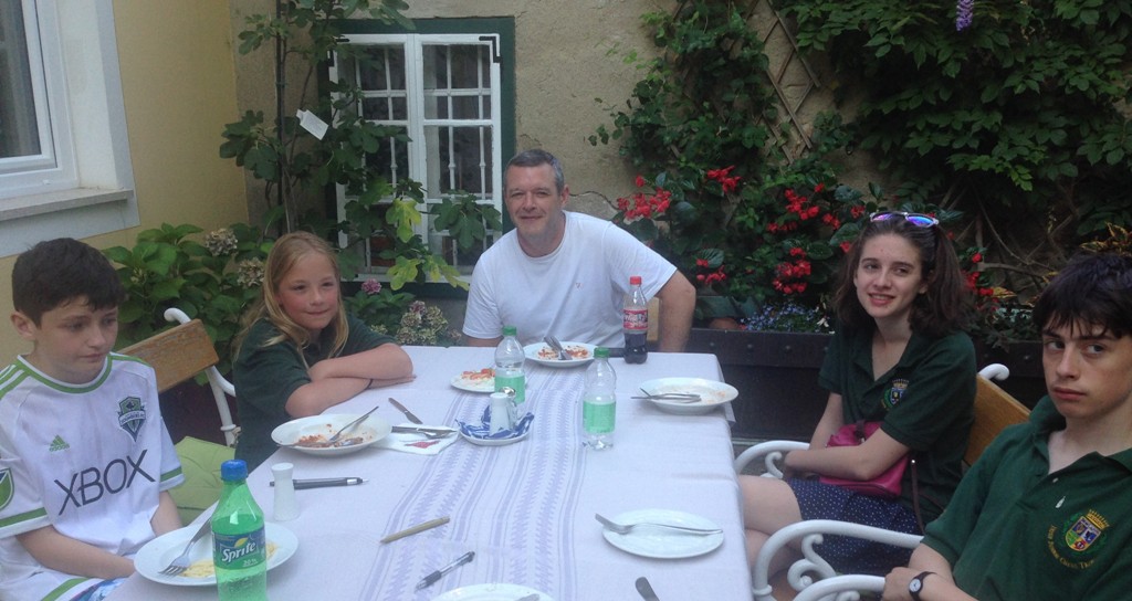 JEUYCC2016 Day 5 Edmund and players