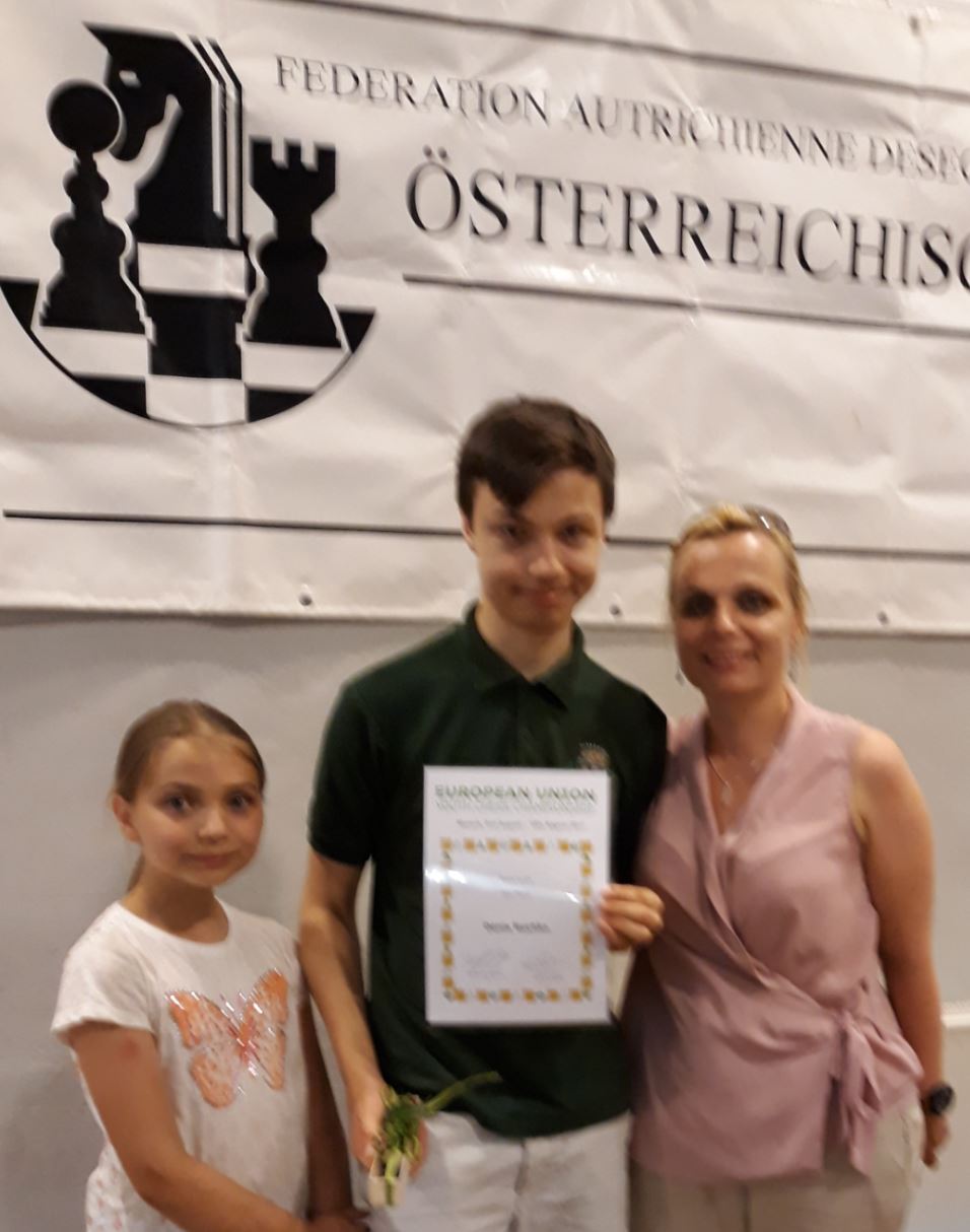 JEUYCC 2017 - Denis with Cert